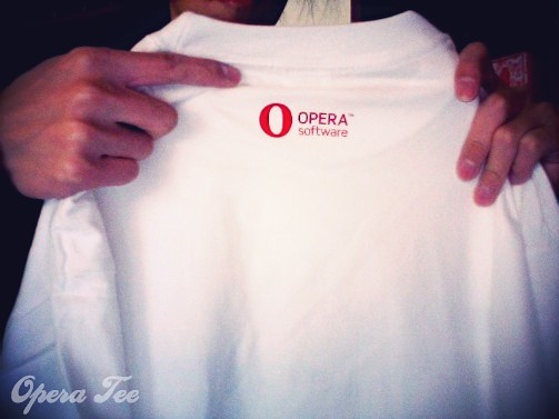 opera tee 反面