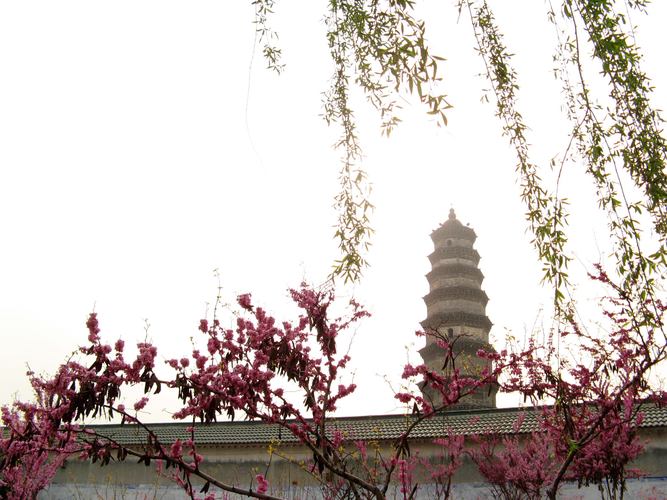 龙泉塔