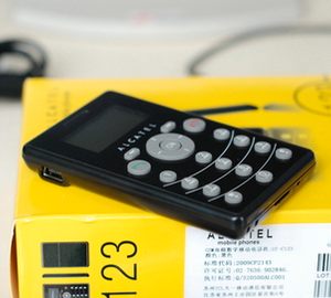 alcaatel c123 图片