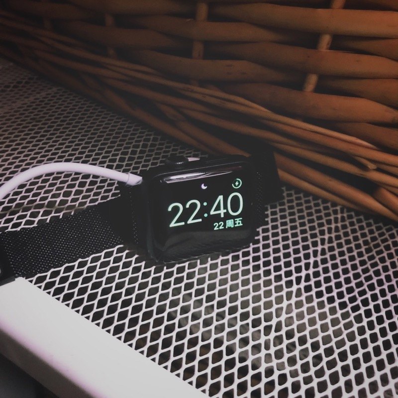 Apple Watch 充电演示